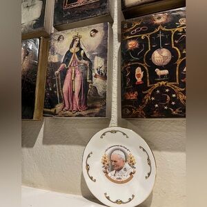 Royal Sutherland Plate Commemorating The Visit‎ of Pope John Paul II To The UK